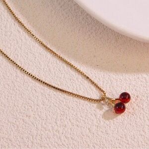 New  Cute Red Cherry-Shaped 18k Gold-Plated Stainless Steel Pendant Necklace